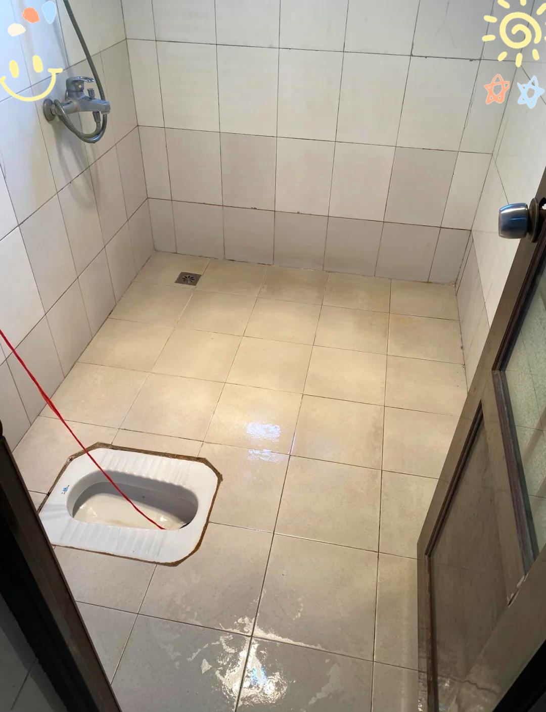 卫生间墙砖掉了几块怎么补救视频(卫生间墙砖掉了几块怎么补救视频教程)